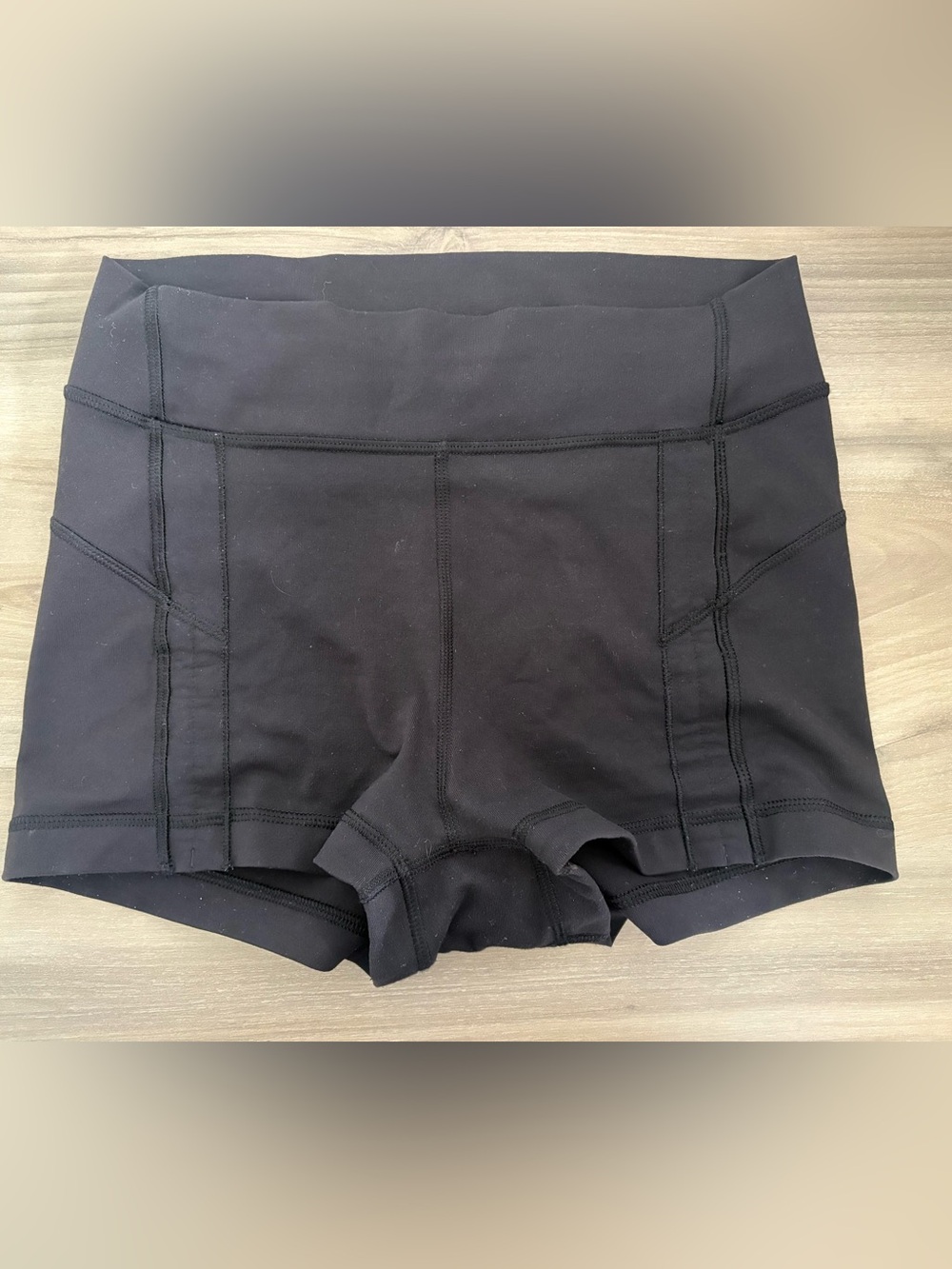 Lululemon Movement shorts Black Women’s Athletic Shorts - high rise US 4